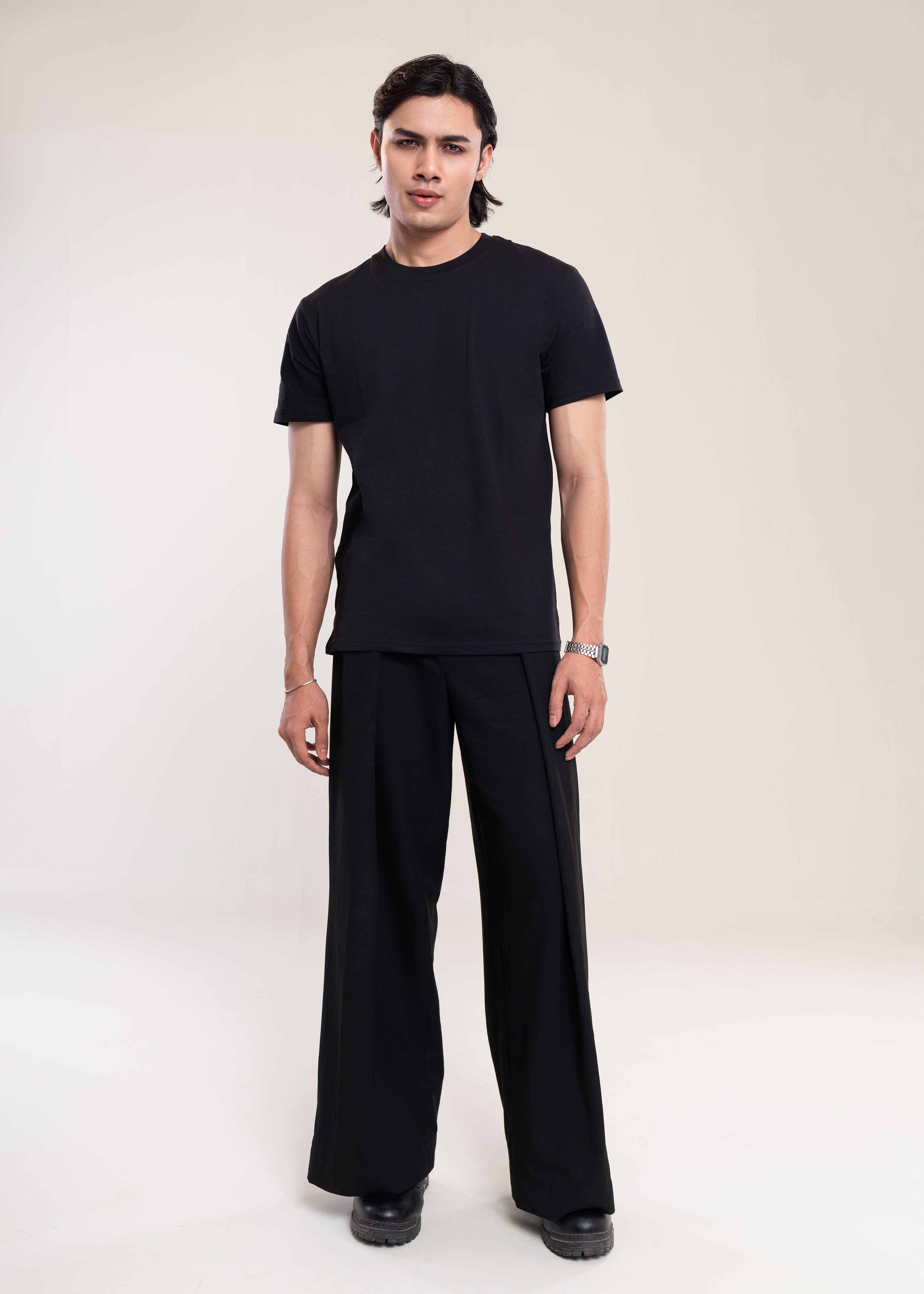 Muscle Fit Rich Cotton Black T-Shirt Secondary image